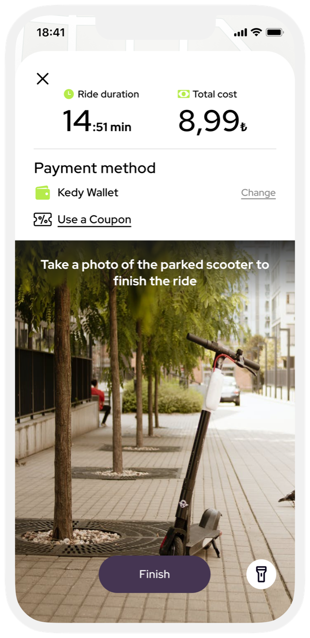 Finish: ride duration, total cost, payment method and a photo of the parked scooter